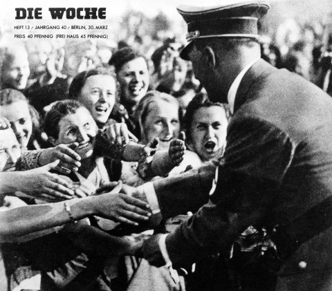 Beim Tag der Jugend 1938 in Nürnberg: BDM-Mädchen jubeln Hitler zu. Von Grolitsch gibt es keine Fotos, wenig weiß man über sie