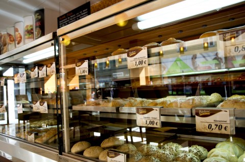 Die Bäckerei Agramer Art bietet ein großes Sortiment kroatischer Spezialitäten