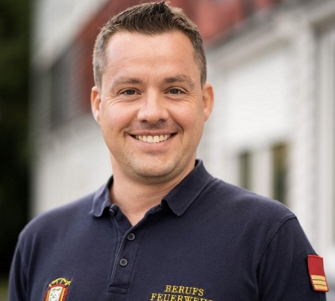 Bereitschaftsoffizier Brandkommissär Ing. Philipp Goldner, ein Zuständiger der Tierrettung 