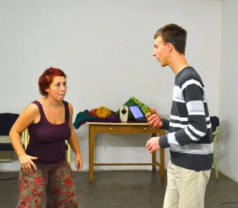 Su und Chris im getanzten Dialog