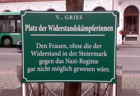 Drei Namen für einen einzigen Platz?