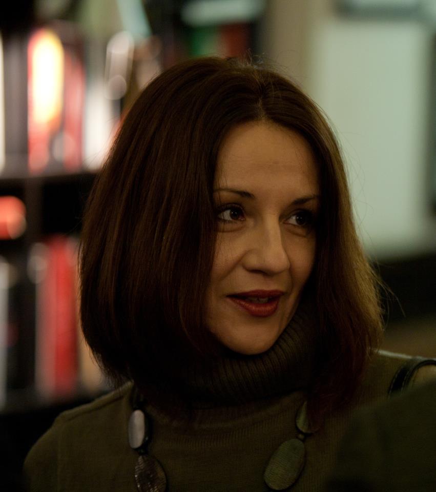 divan emina profil