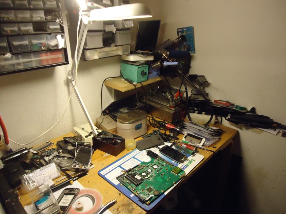 Das Tornado hat sich als einziger Elektroshop in der Annenstraße auf Laptops spezialisiert. Hier werden sie repariert.