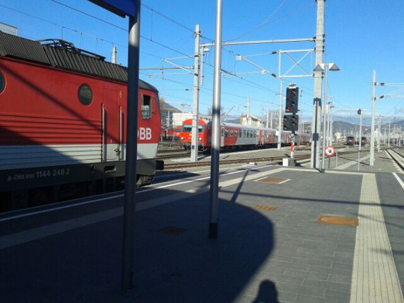 bahnsteig