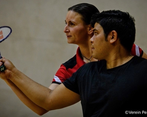 Britta Rudolf beim Badmintontraining