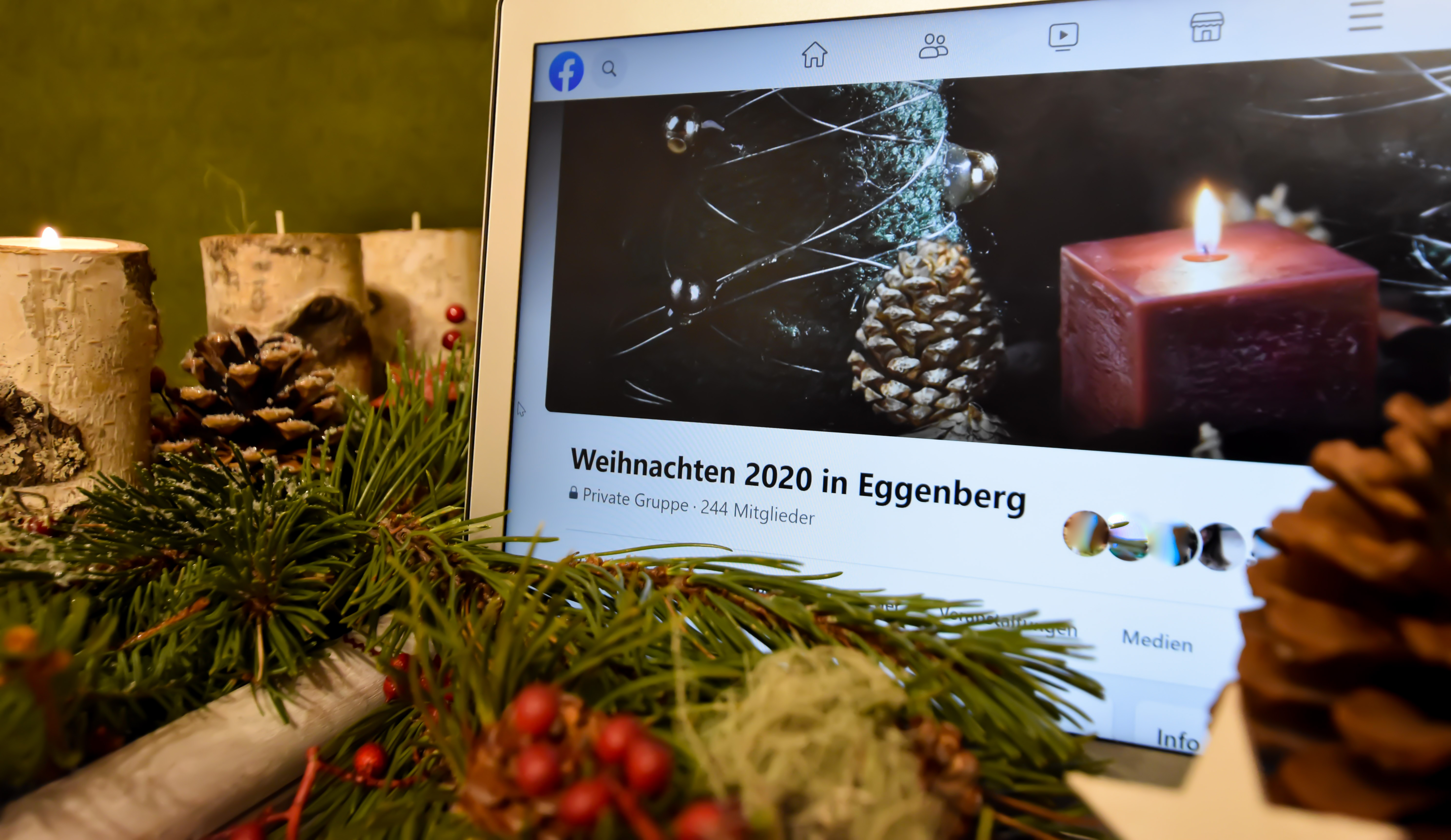 Facebook Gruppe Weihnachten 2020 in Eggenberg auf einem Tablet sichtbar