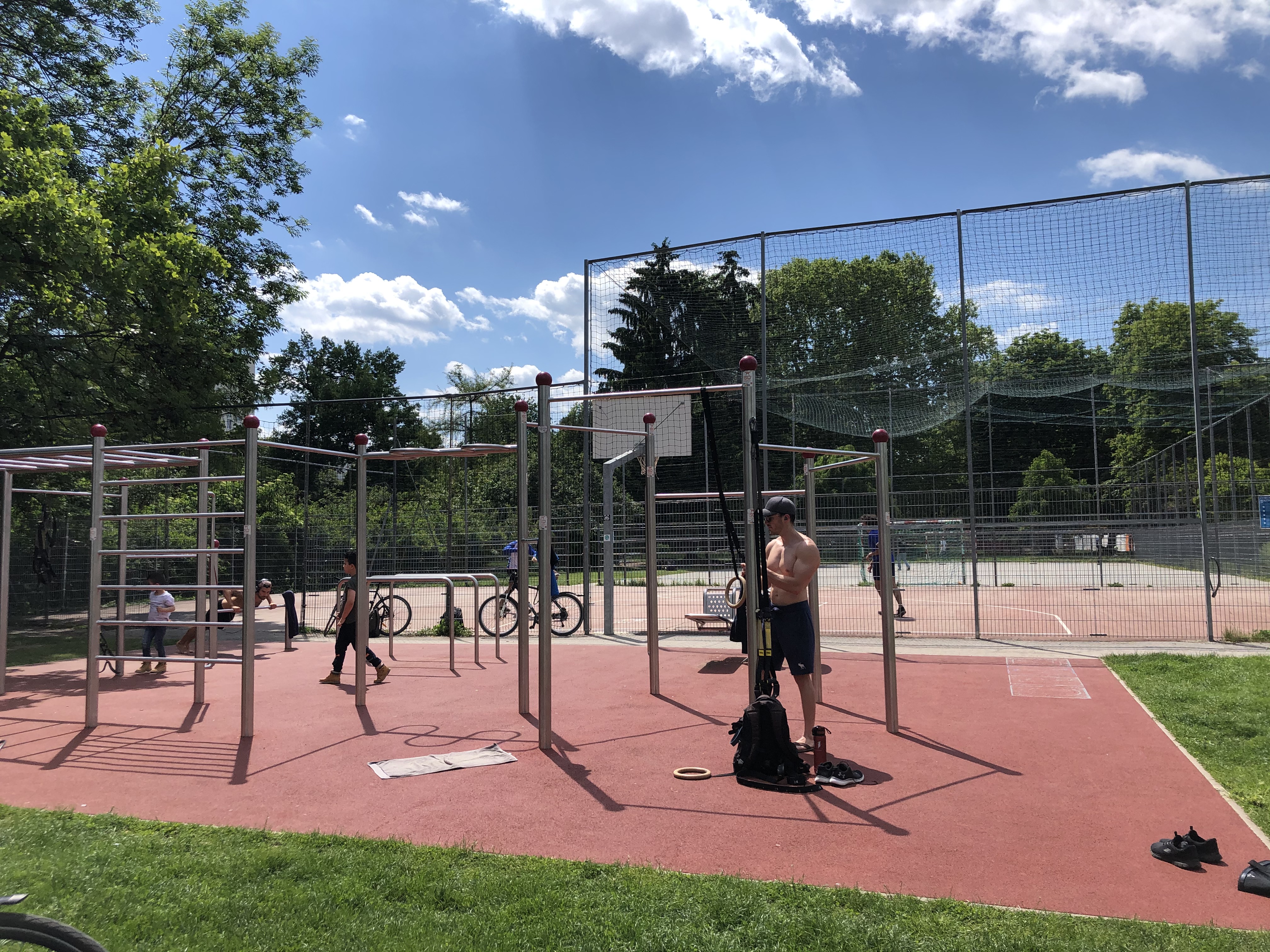 Workout-Area Bezirkssportplatz Volksgarten