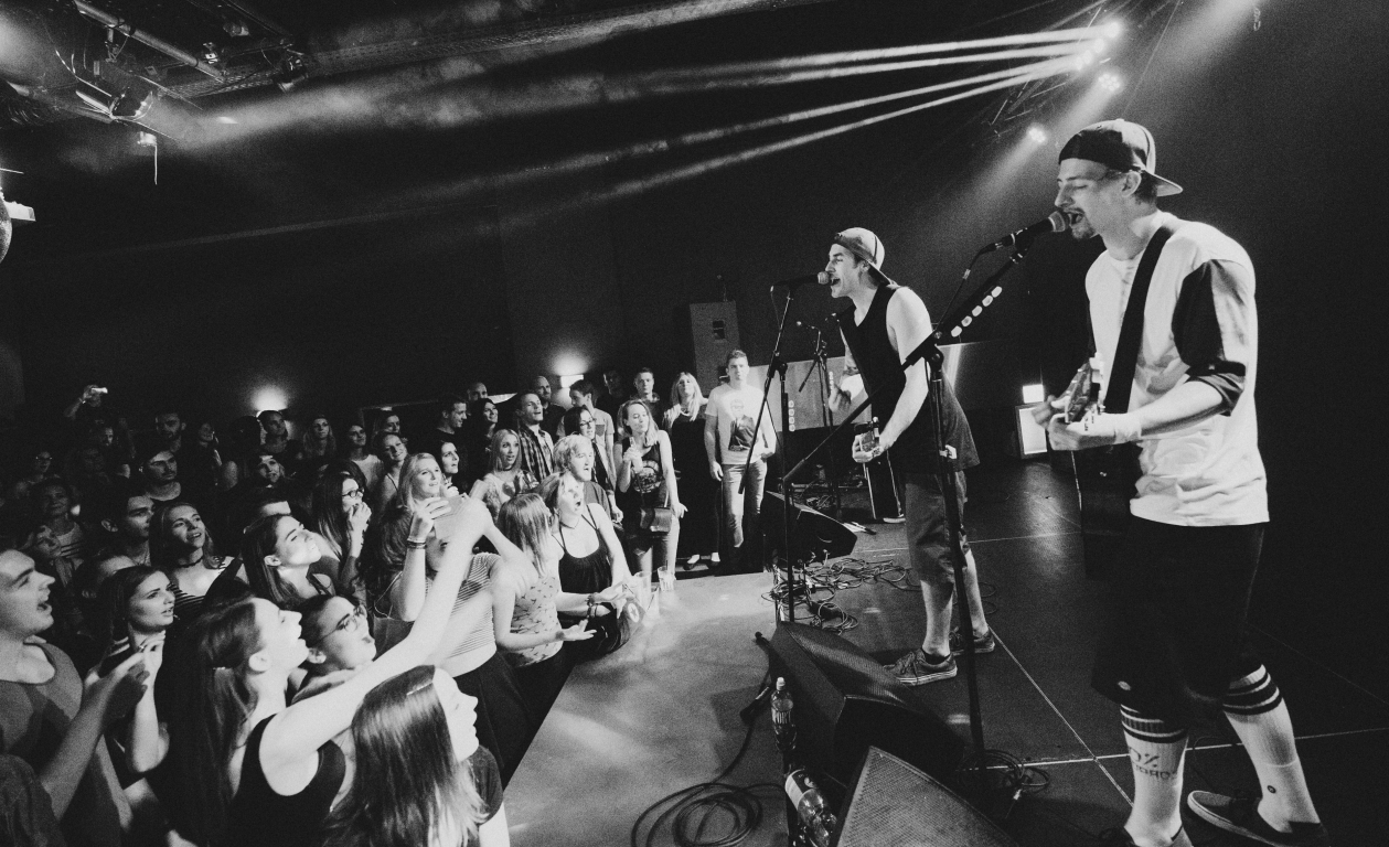 City Lights Calling PunkRockBand mit Passion annenpost.at