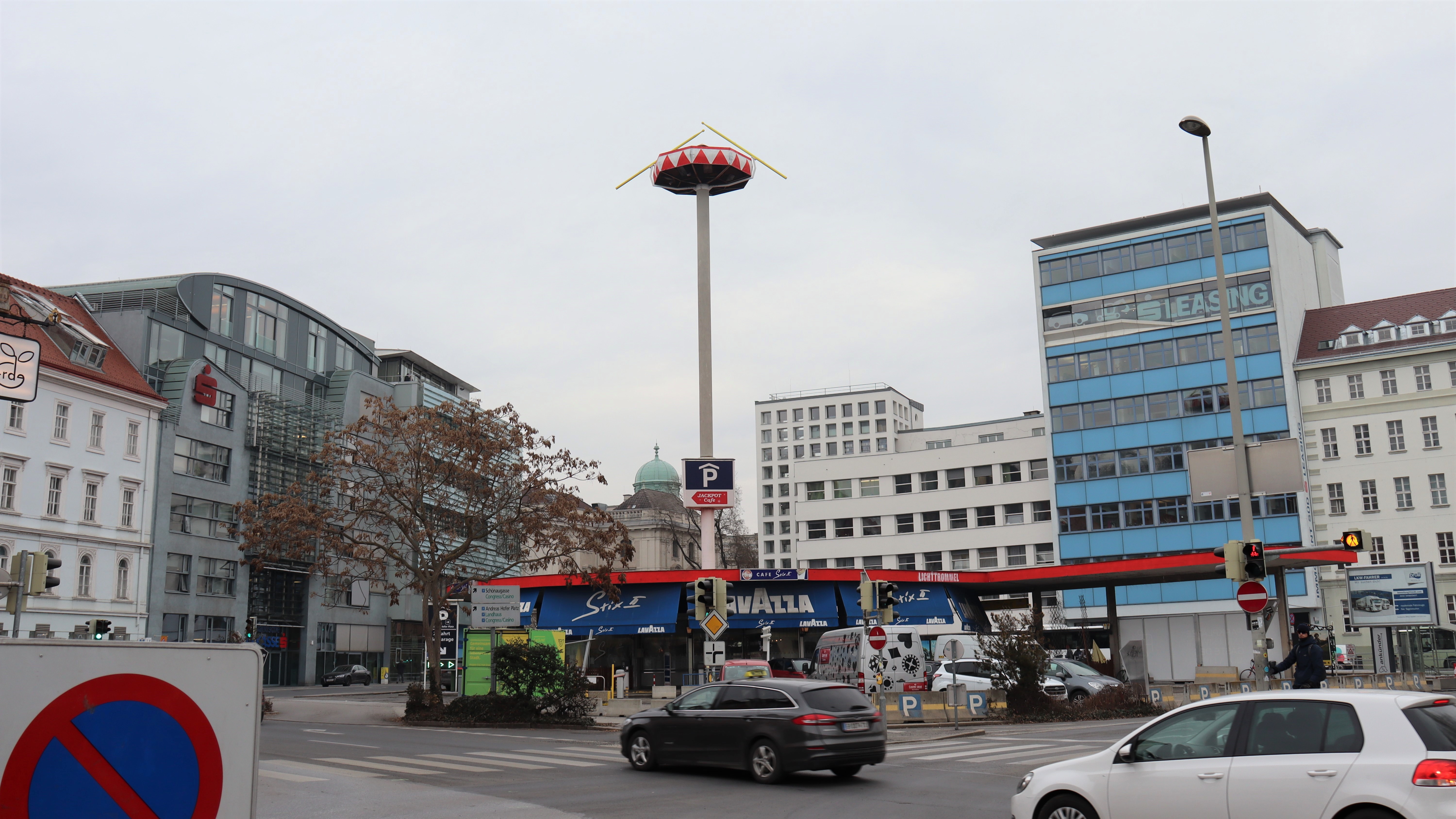 "Lichttrommel" am Andreas-Hofer-Platz