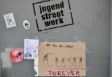 "Closed Forever" Schild - Jugendstreetwork Graz