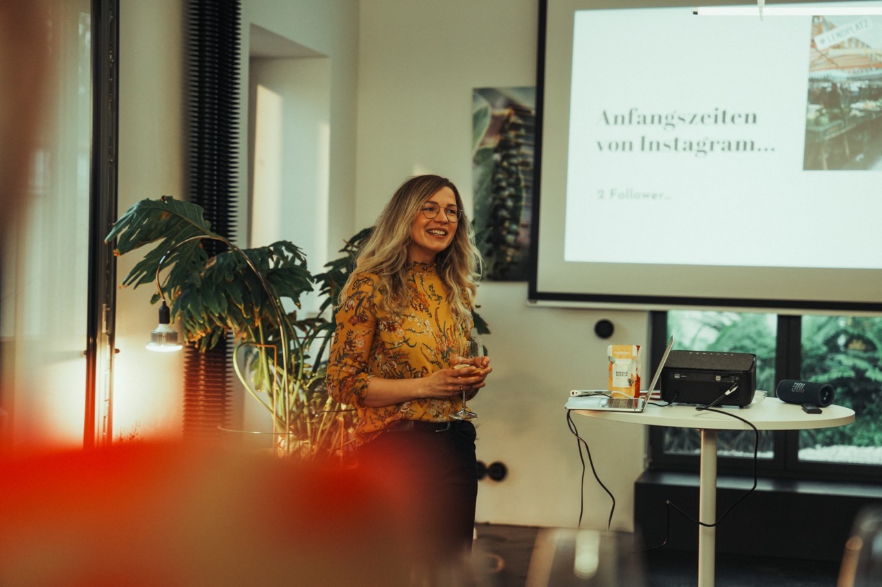 Bettina Ganglberger bei der Präsentation des Crowdfunding-Launches - Foto: Tobias Juranitsch