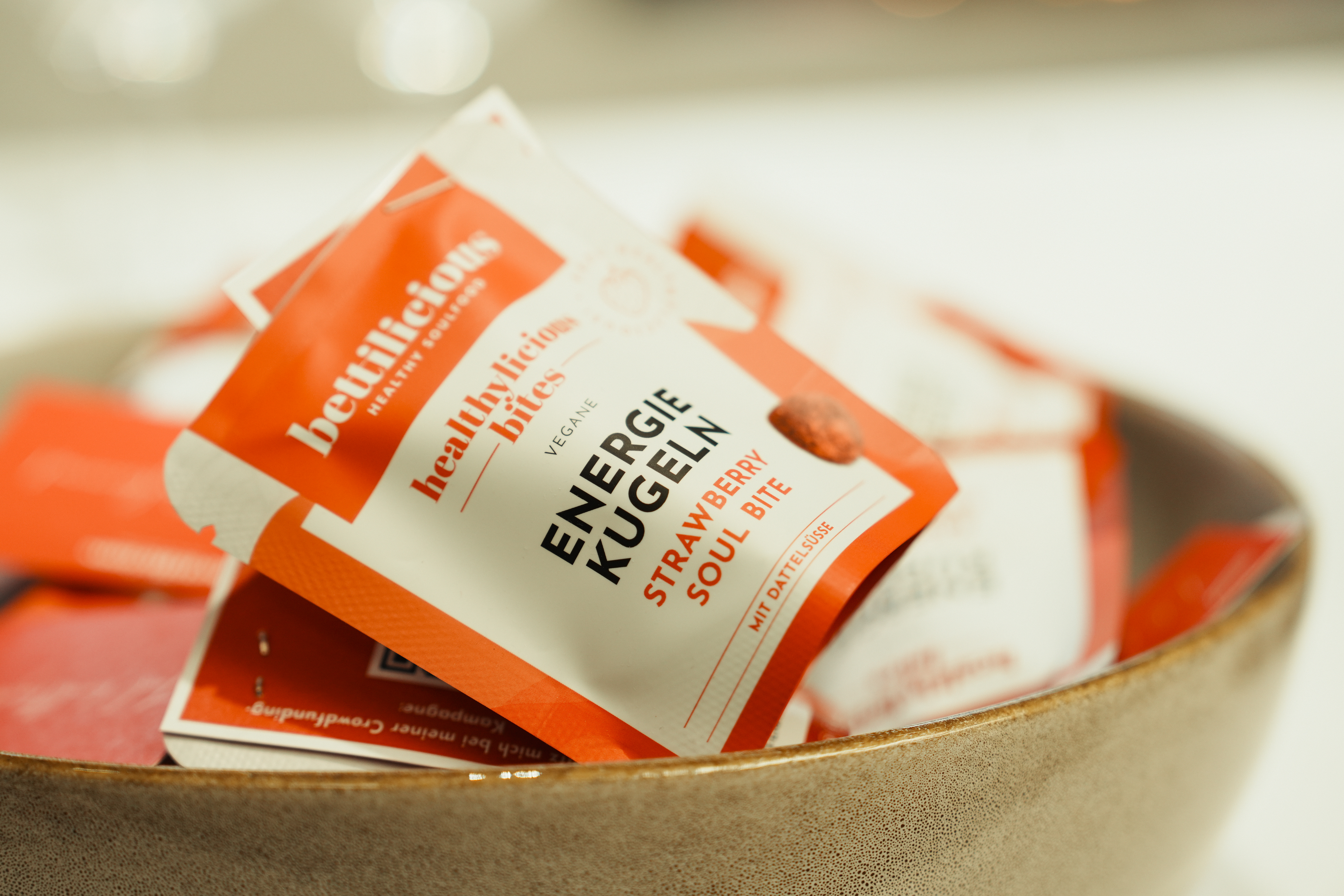 Die Energiekugeln „healthylicious bites“ – Foto: Tobias Juranitsch