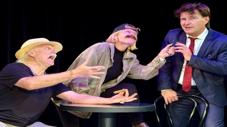Zwischen Atemübungen und Mord – Foto: Lydia Helfer
