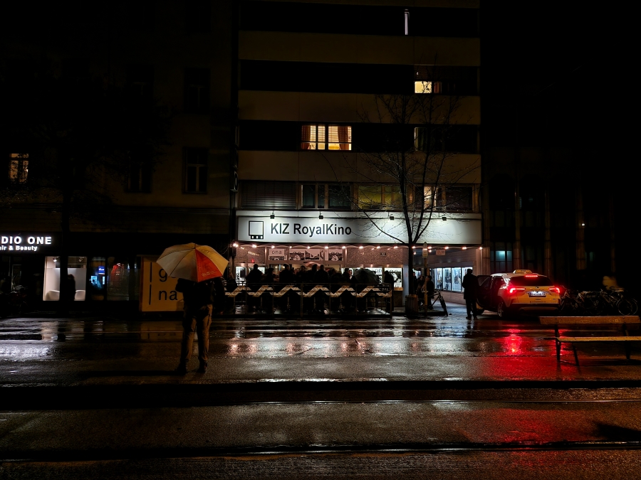 Das KIZ RoyalKino nach der Premiere