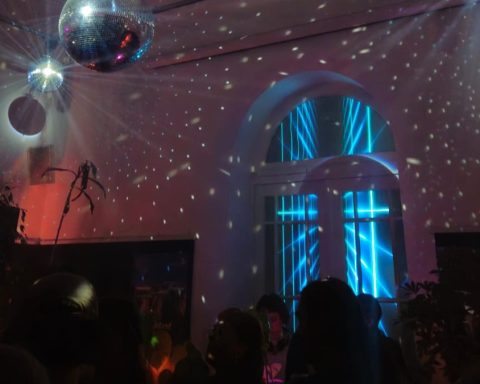 Afterparty im Volksgarten Pavillon.