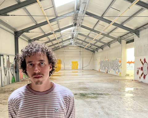 Markus Wohlkönig in der neuen Skatehalle im Hornig-Areal in der Waagner-Biro-Straße.