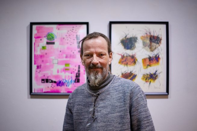 Jakob Böhme steht im QuerOrt Ausstellungsareal