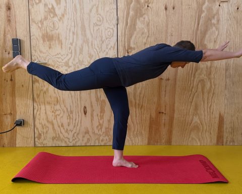 Die anspruchsvollste Übung, die Bettina Klampfer in ihrem Training demonstriert