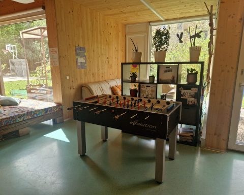 Tischfußballtisch im Jugenzentrum