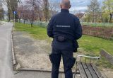 Ein Mitglied der Ordnungswache bei der Arbeit.